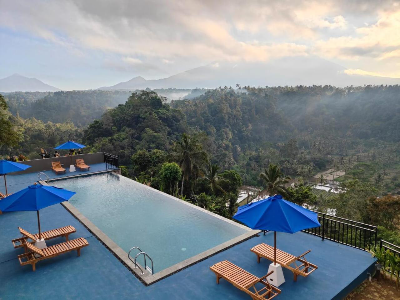 Hotel Tapa Agung View à Menanga Extérieur photo